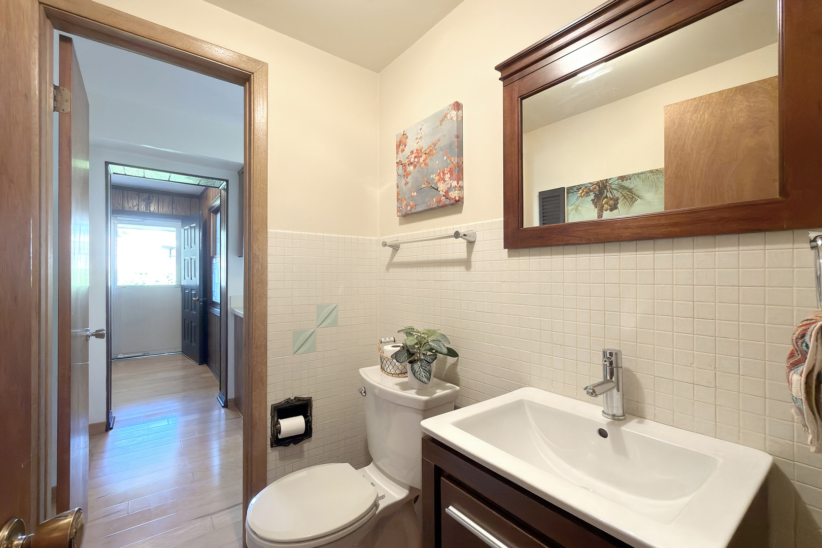 2022 E Woodview Drive Property Photo 20