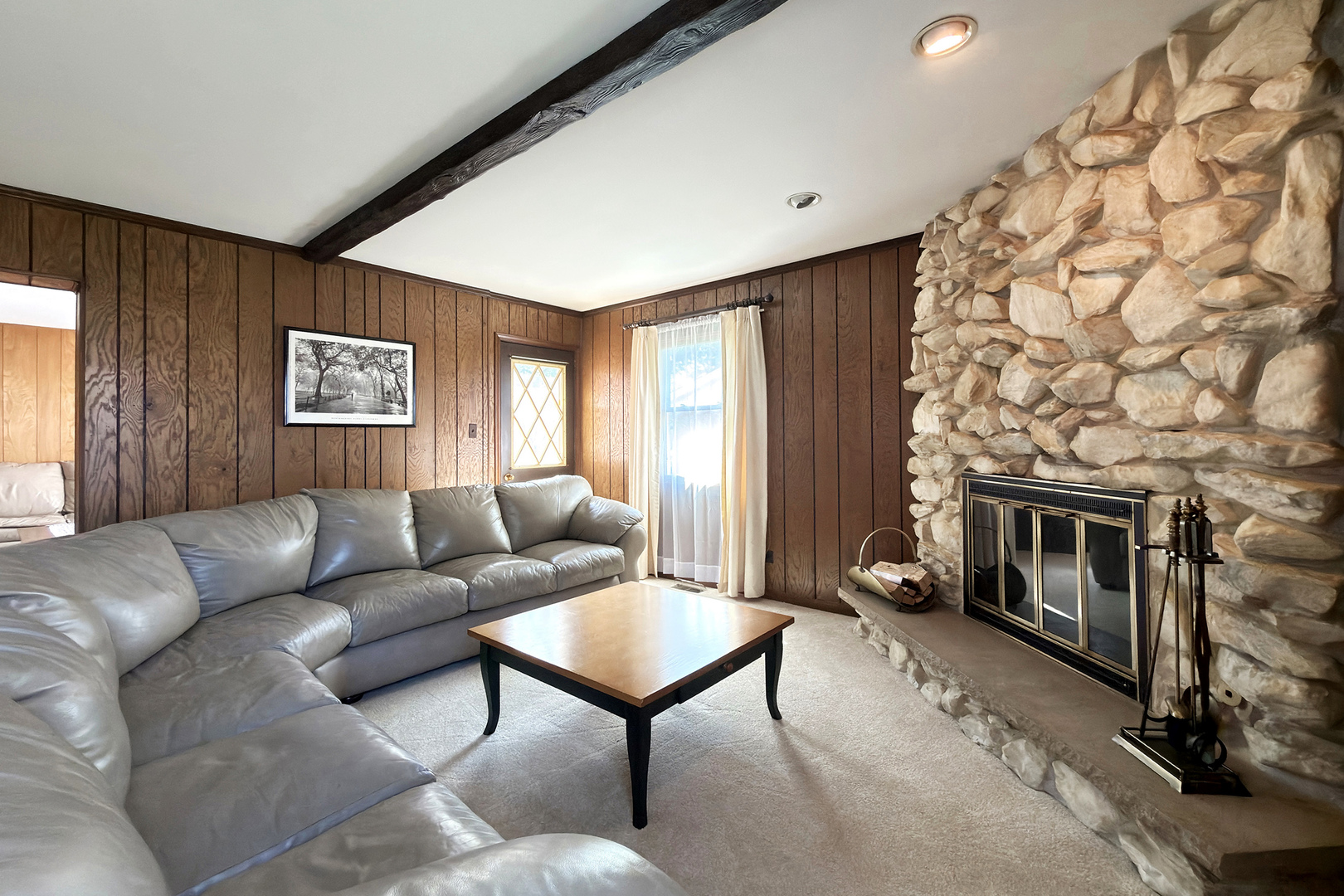2022 E Woodview Drive Property Photo 25