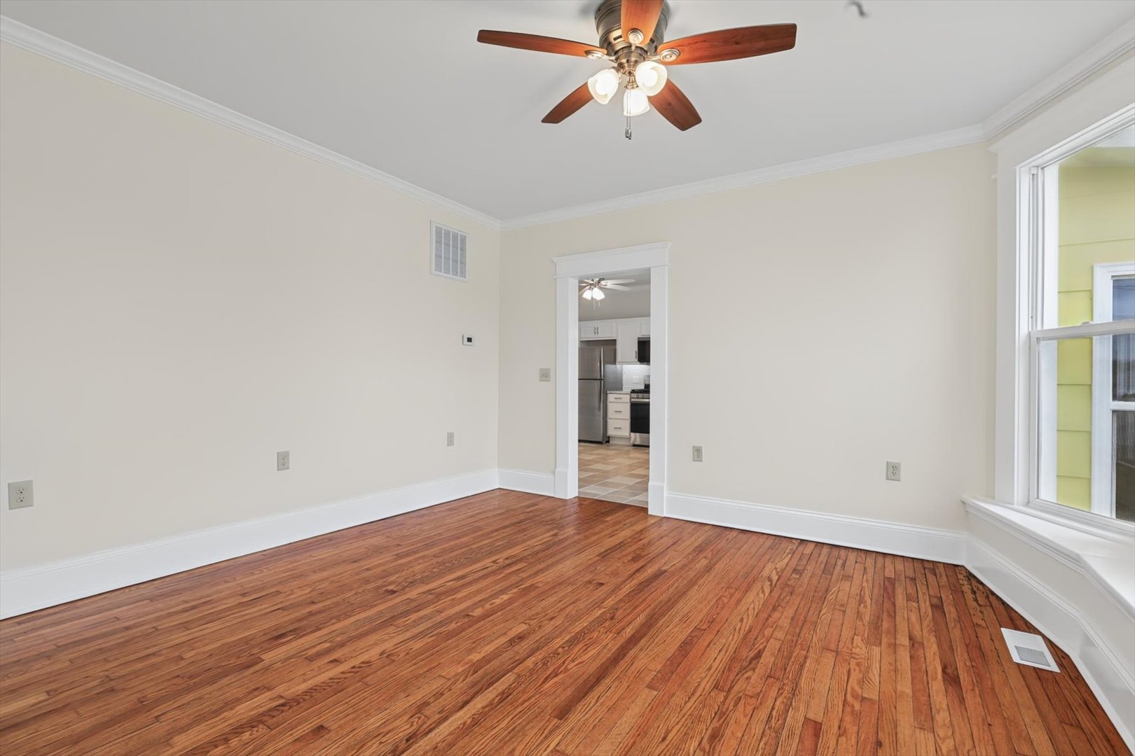 705 S Court Street Property Photo 13
