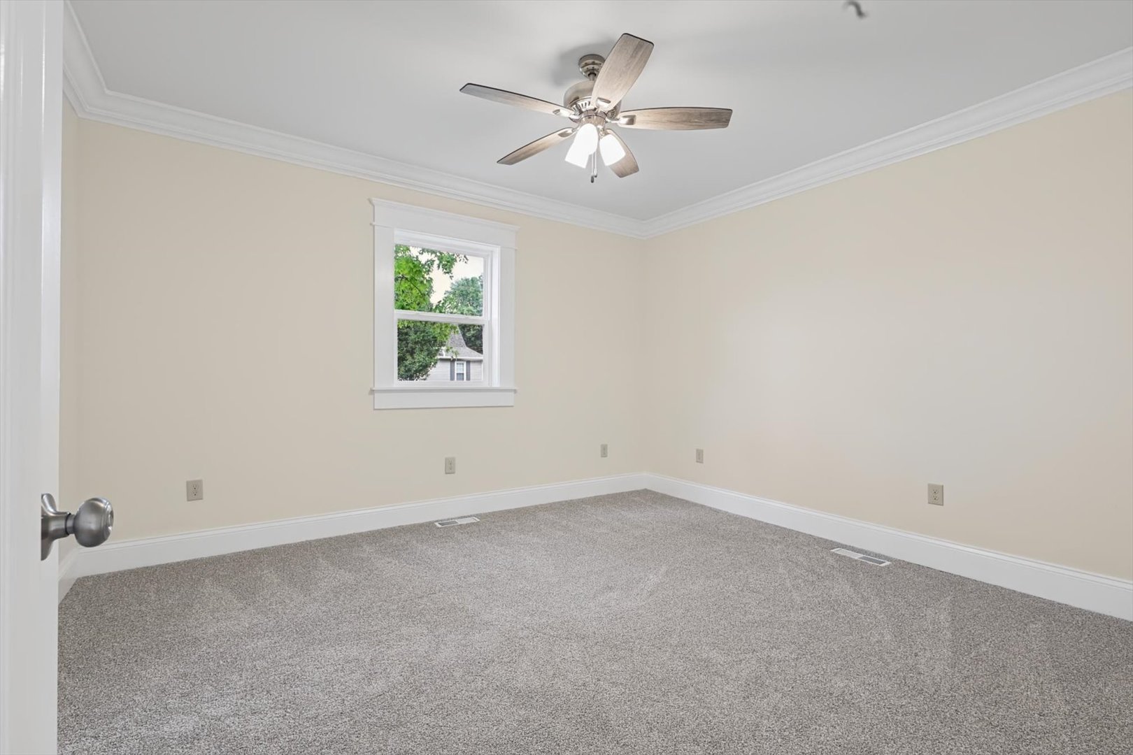 705 S Court Street Property Photo 14