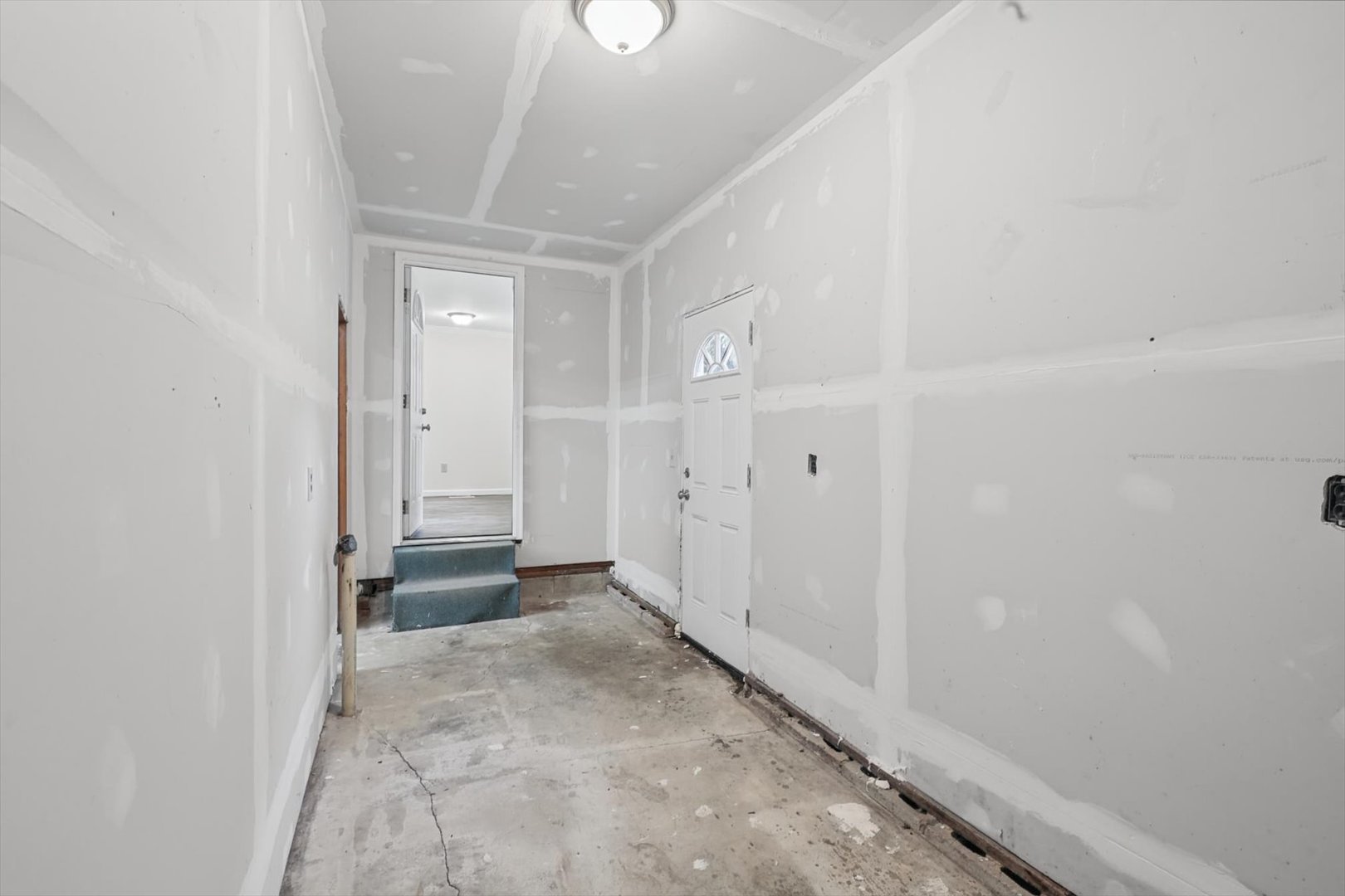 705 S Court Street Property Photo 32
