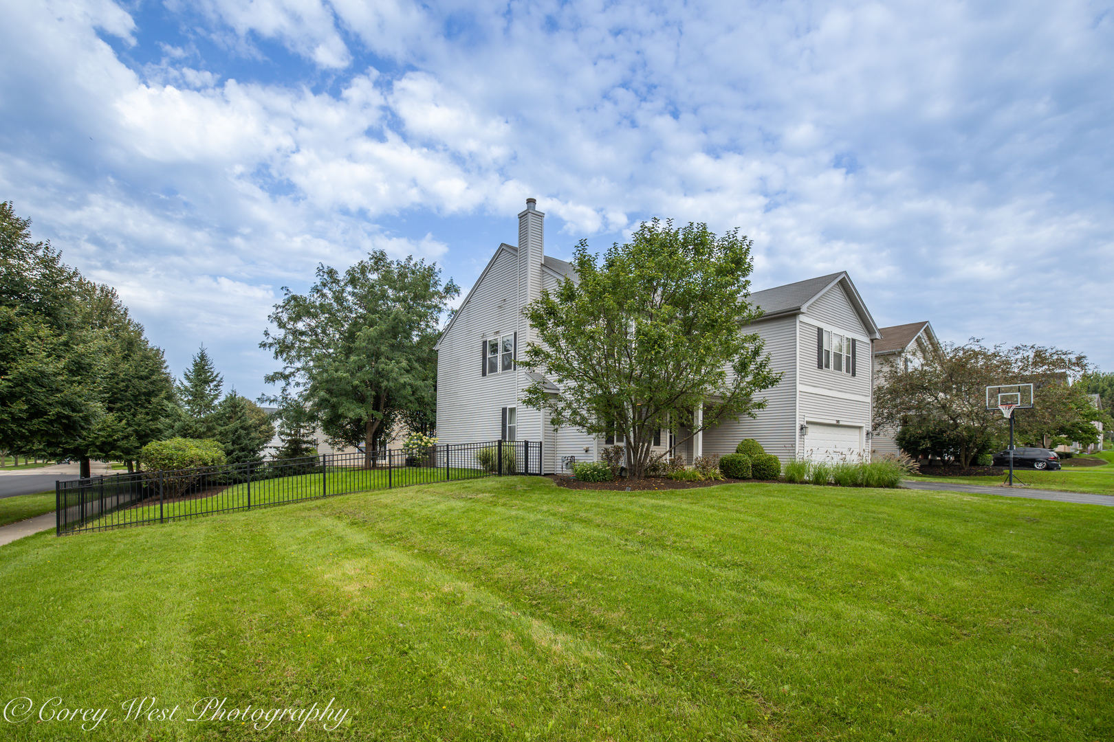 1140 Berry Street Property Photo 3