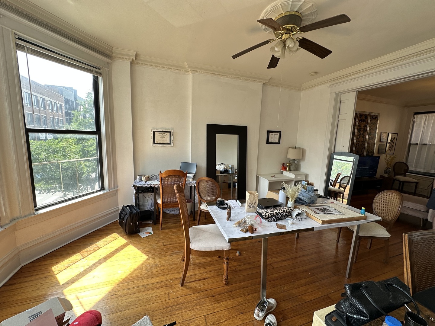 1020 W Belmont Avenue Property Photo 8