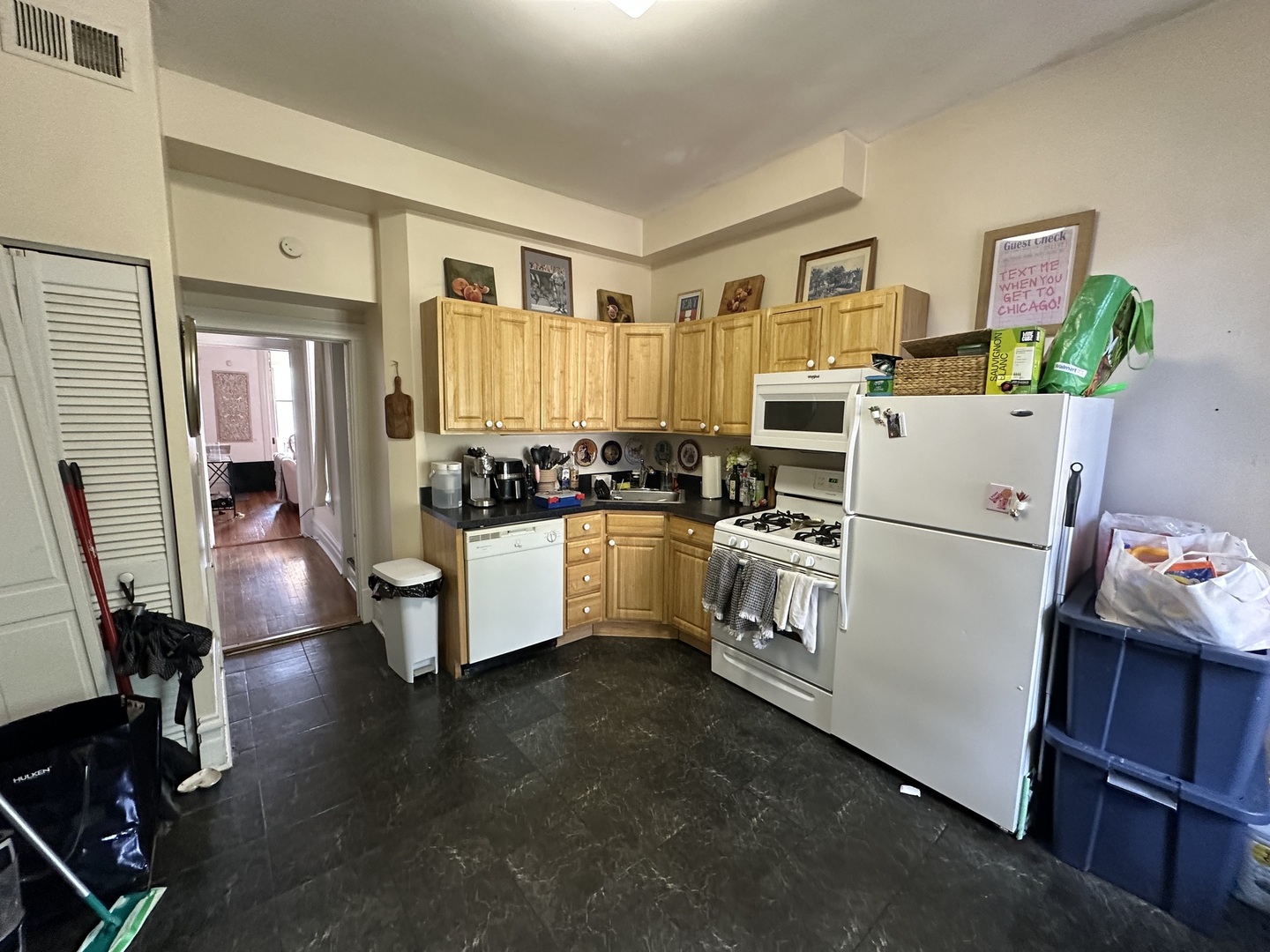 1020 W Belmont Avenue Property Photo 12