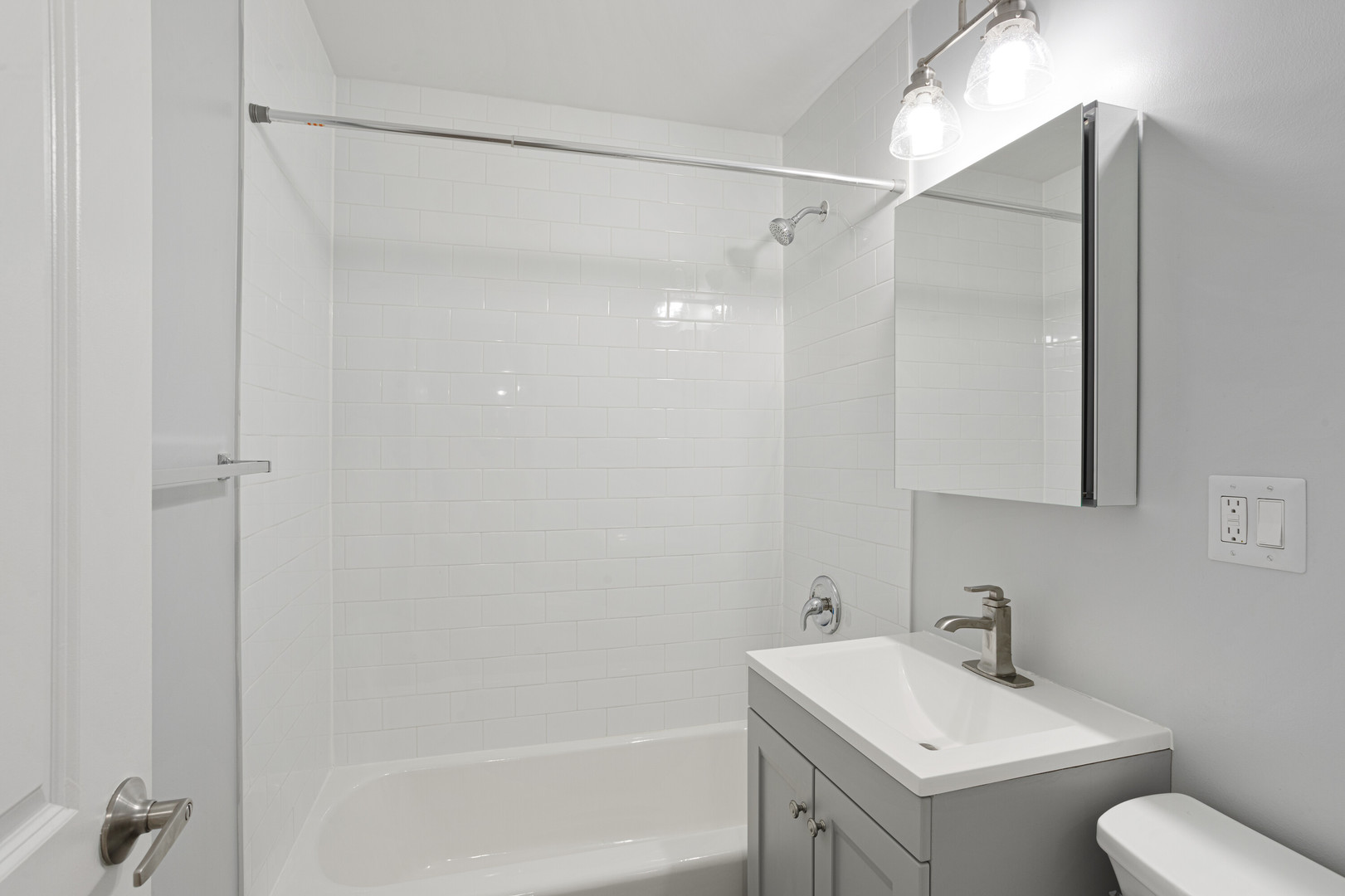 6029 N Winthrop Avenue 401 Property Photo 11