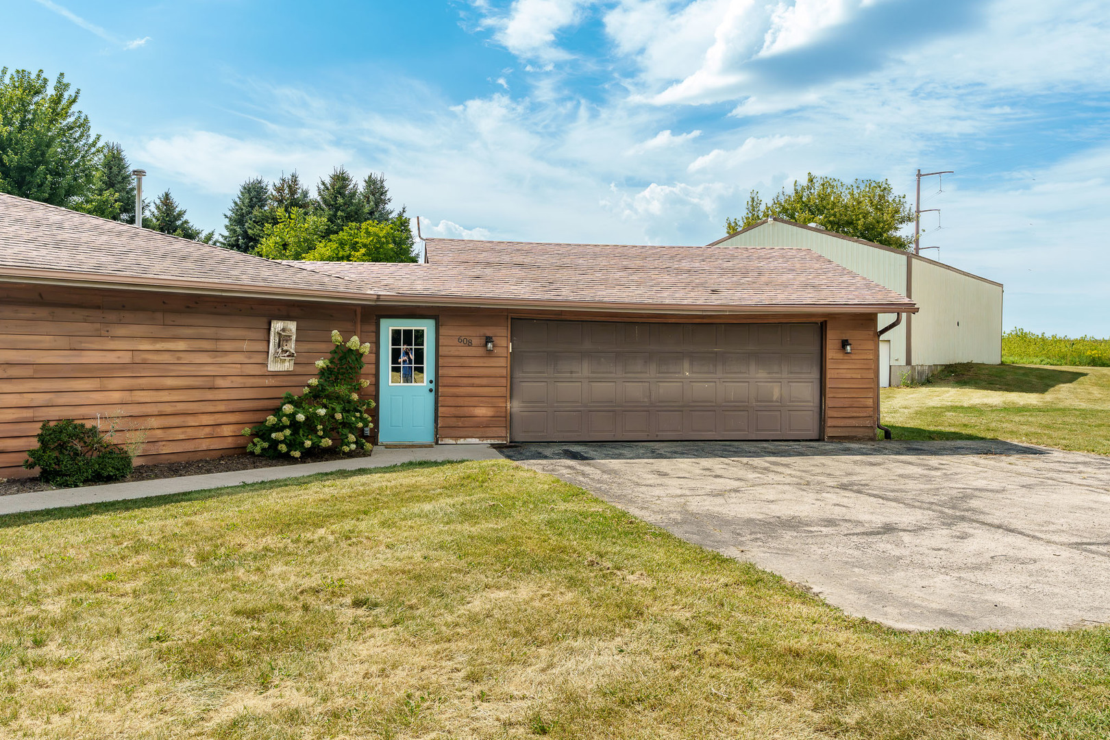 608 N 2nd Street Property Photo 4