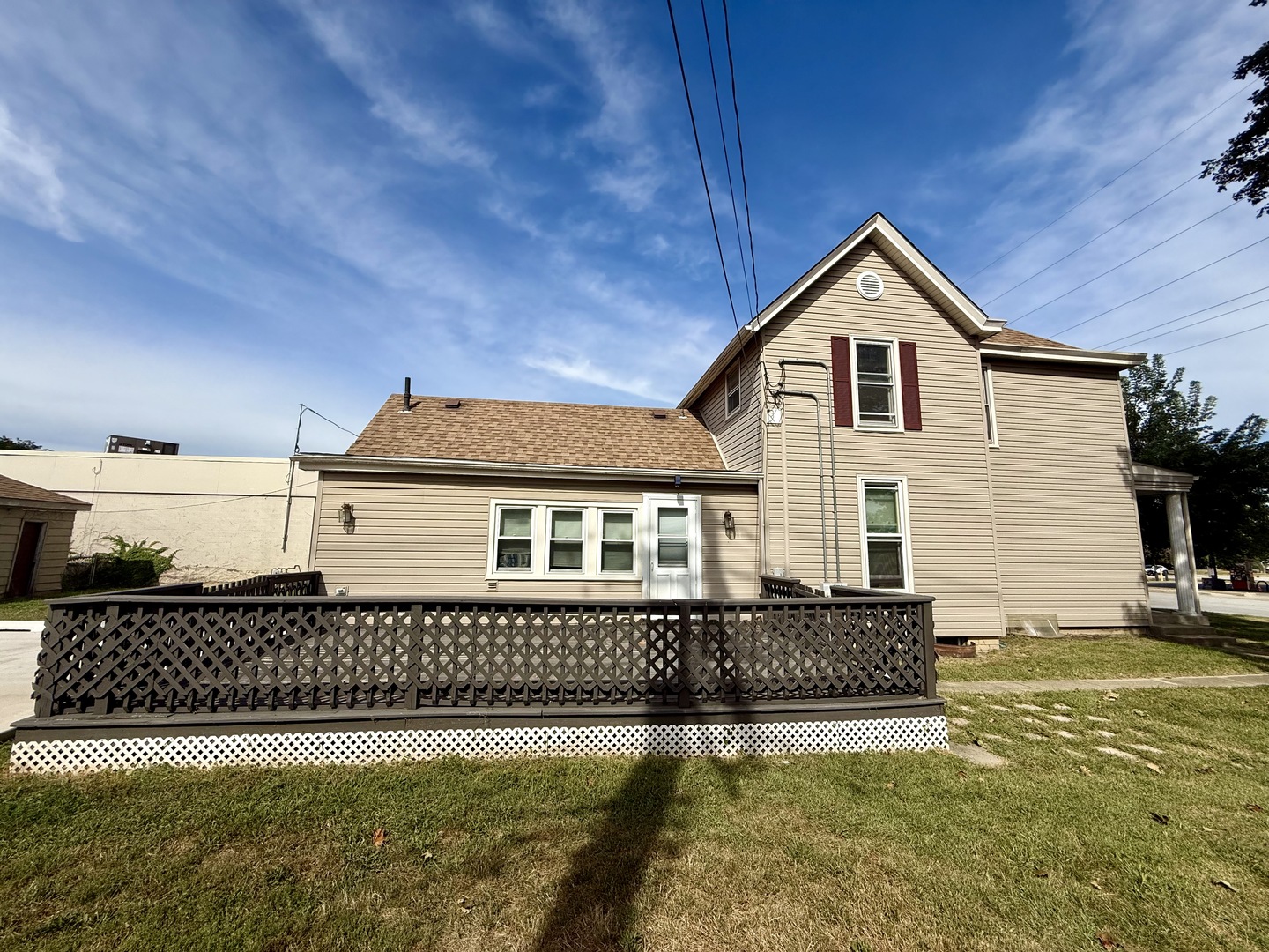 154 E Third Street Property Photo 4
