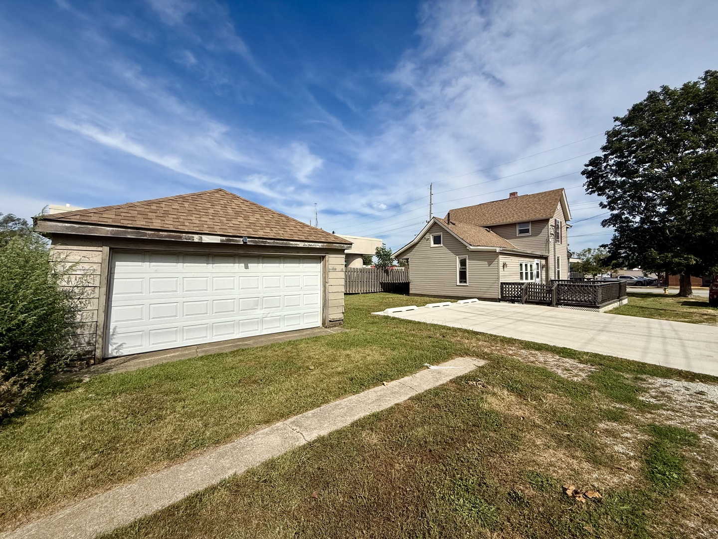 154 E Third Street Property Photo 6