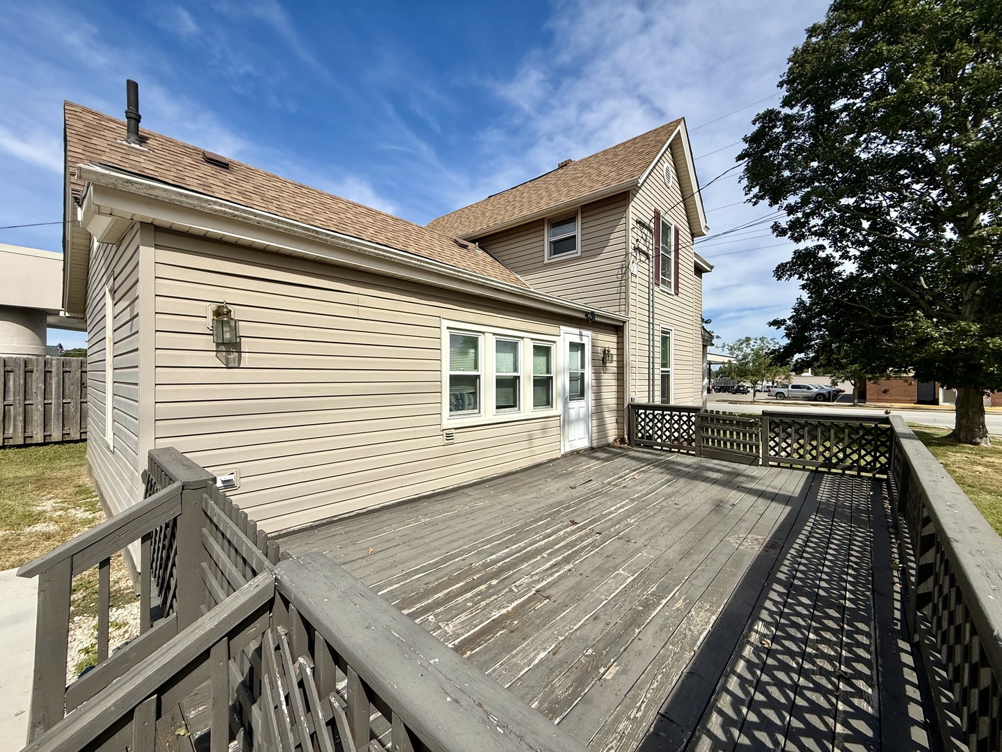 154 E Third Street Property Photo 10