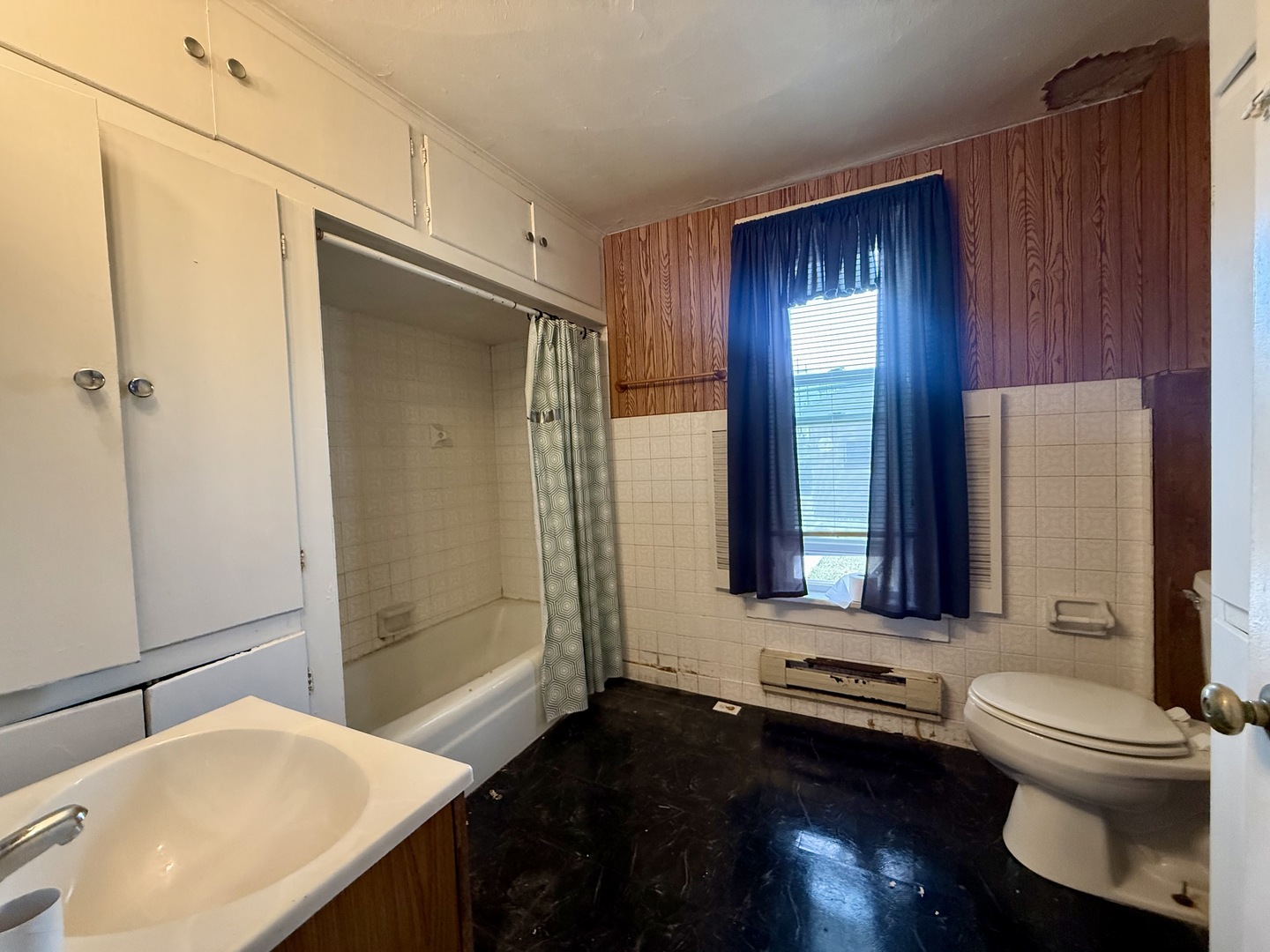 154 E Third Street Property Photo 14