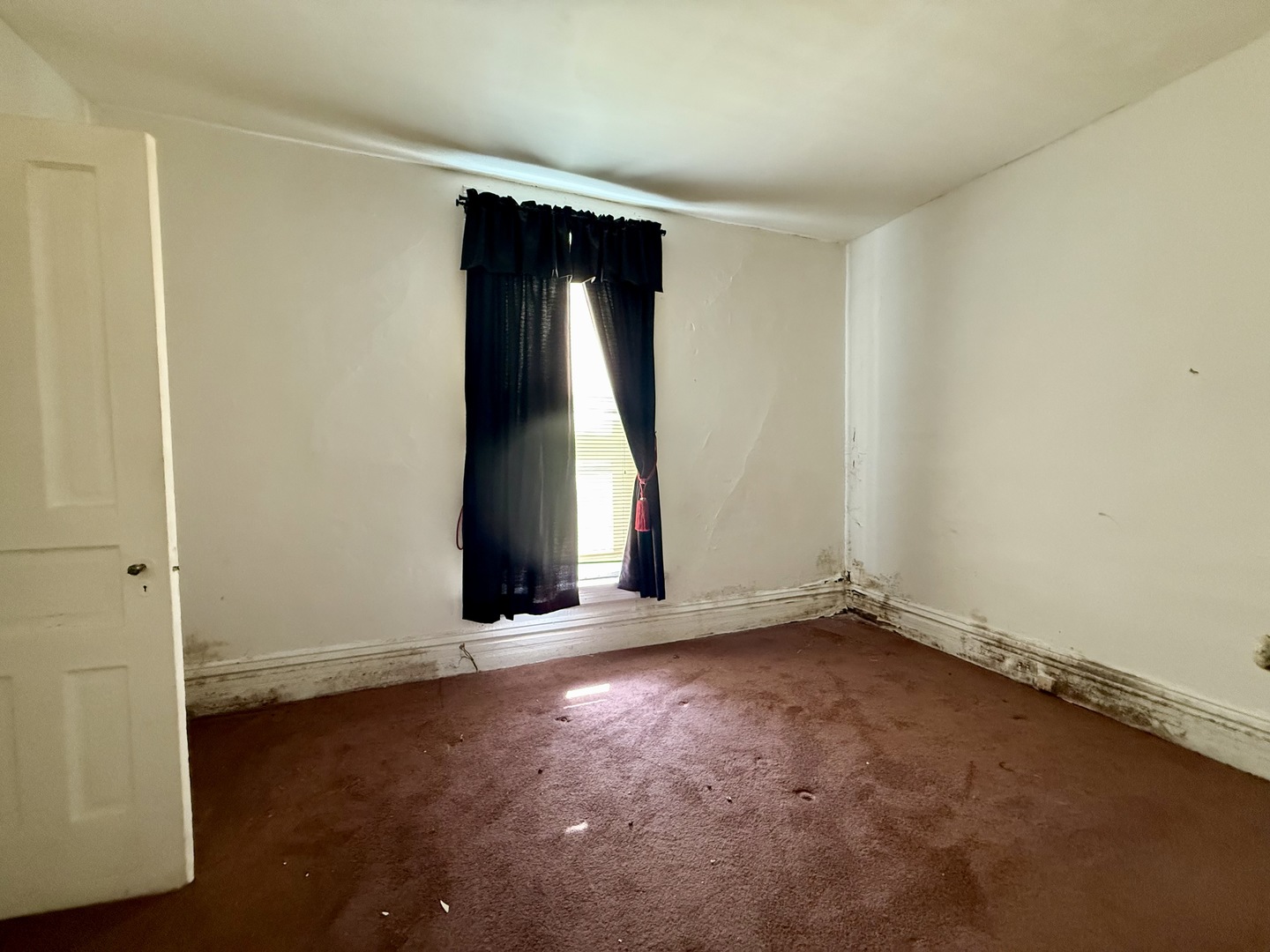 154 E Third Street Property Photo 17