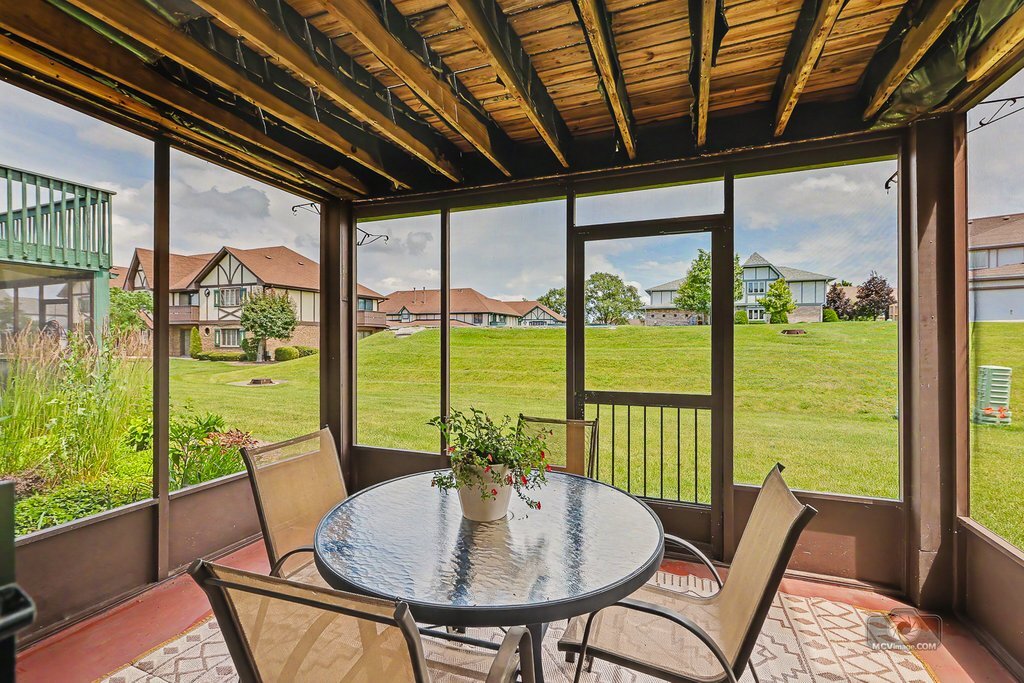 11657 S Matterhorn Circle 102 Property Photo 4