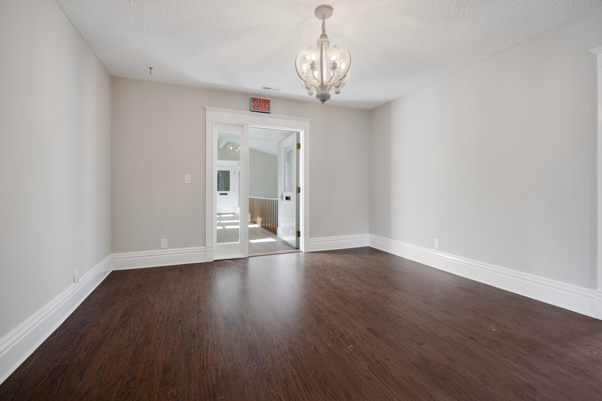 121 N Washington Street Property Photo 11