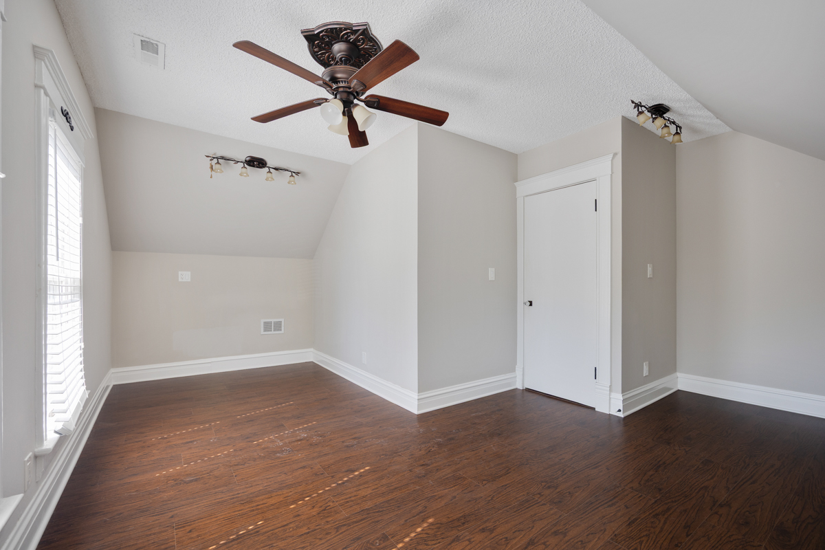121 N Washington Street Property Photo 14