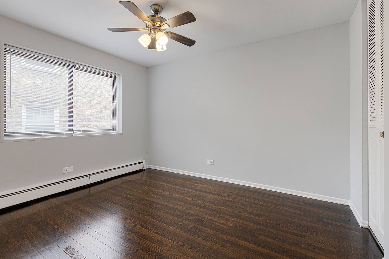 6029 N Winthrop Avenue 303 Property Photo 6