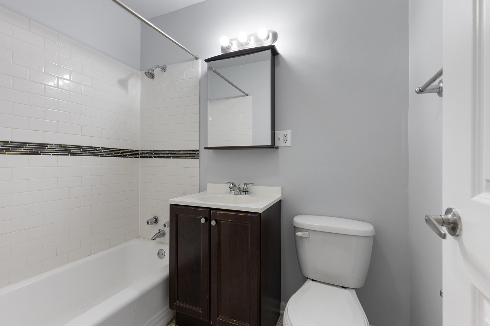 6029 N Winthrop Avenue 303 Property Photo 9