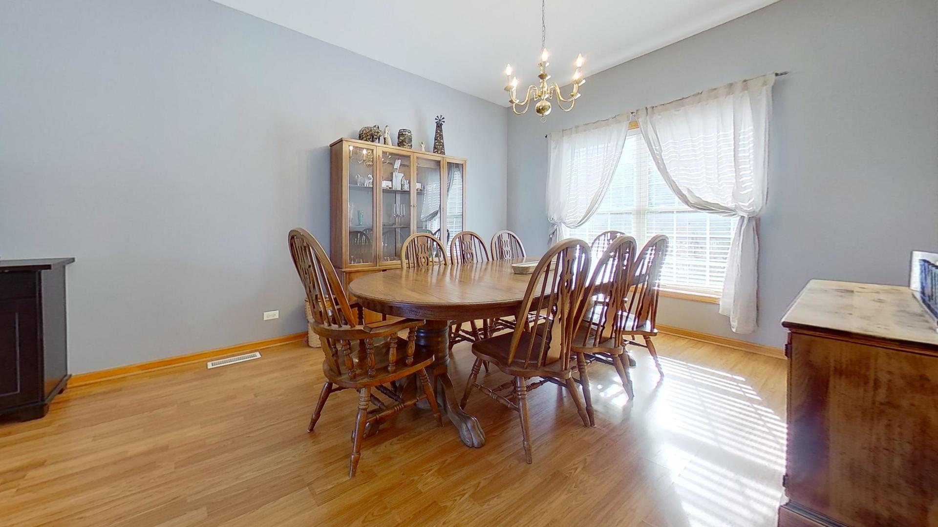 545 S Huntley Street Property Photo 8