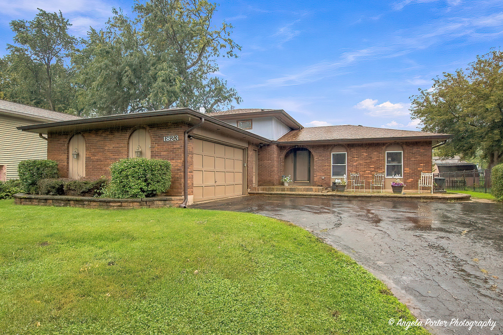 1823 Hazelwood Drive Property Photo 1