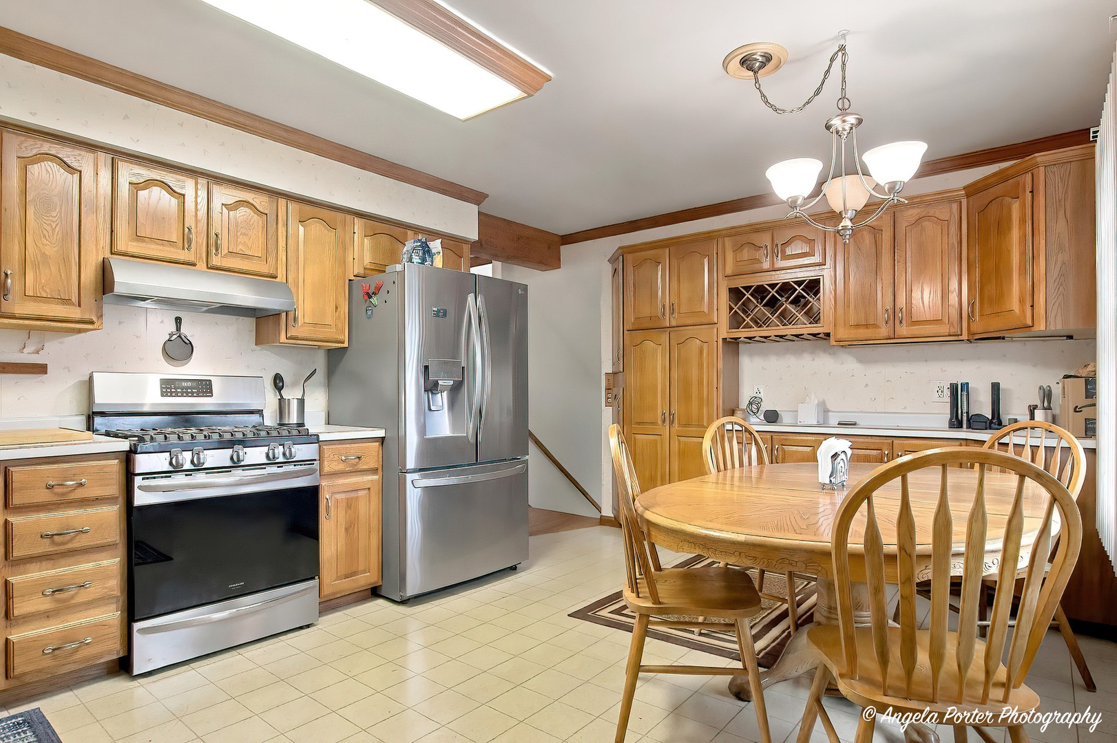 1823 Hazelwood Drive Property Photo 8