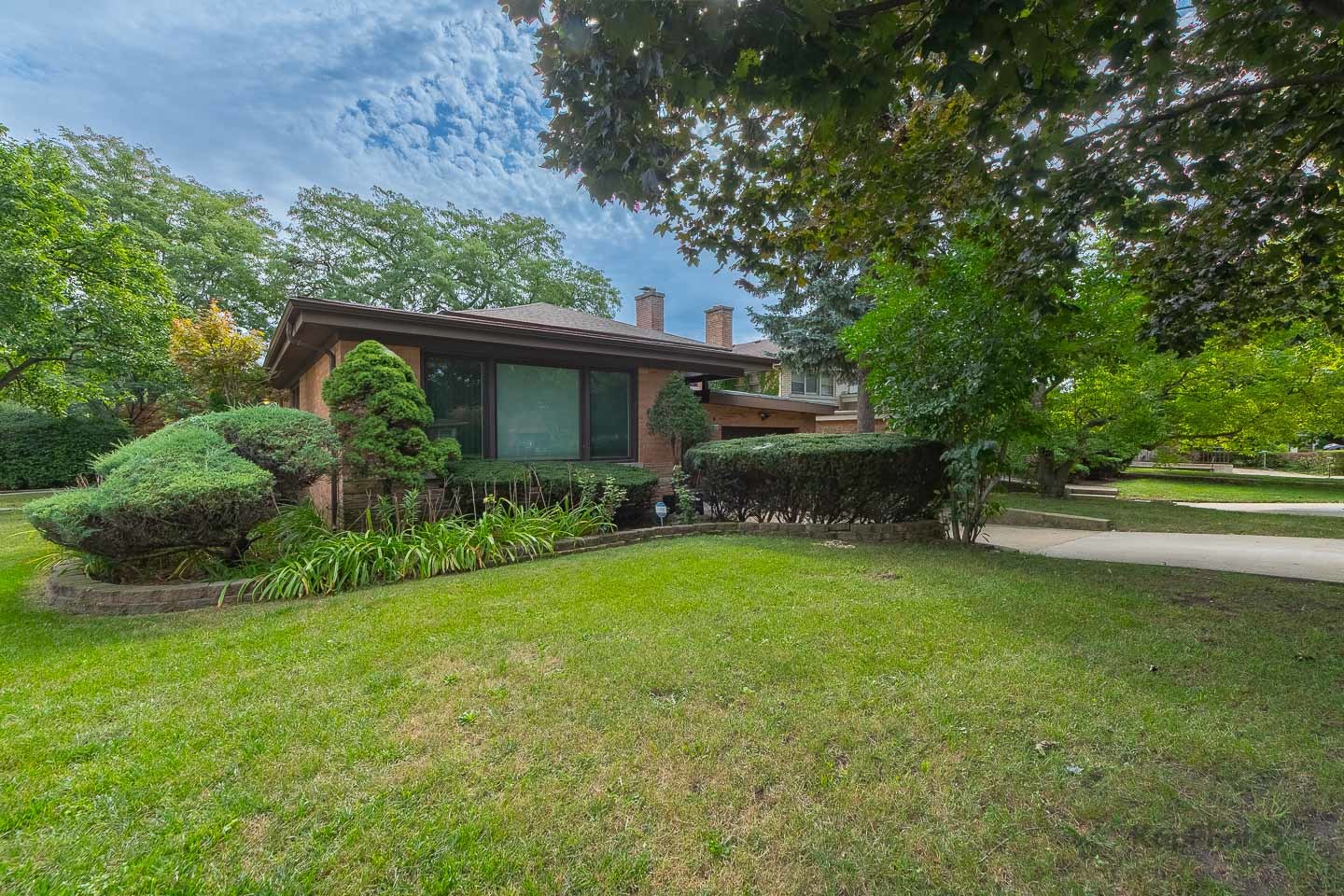 6557 N Christiana Avenue Property Photo 1