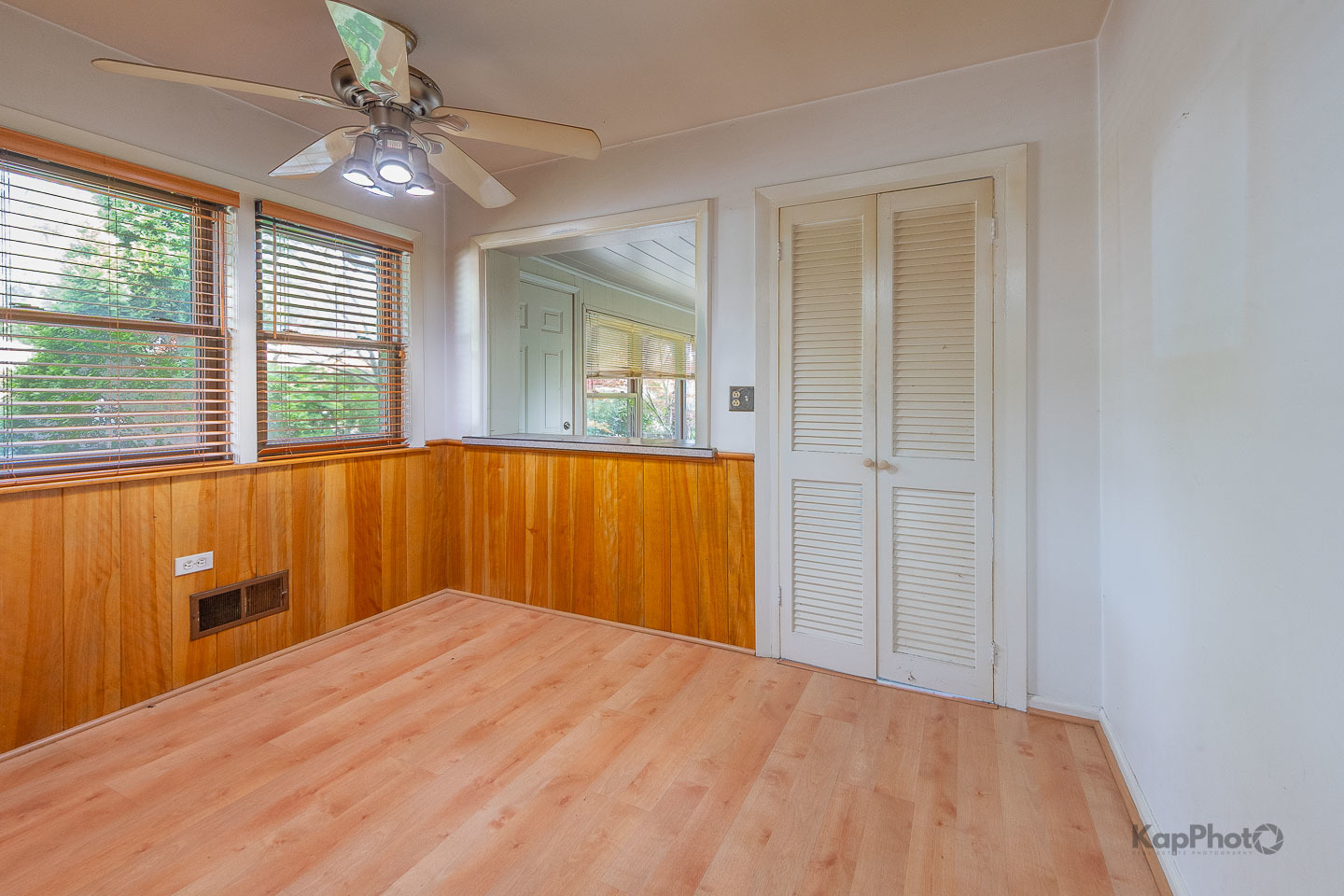 6557 N Christiana Avenue Property Photo 10