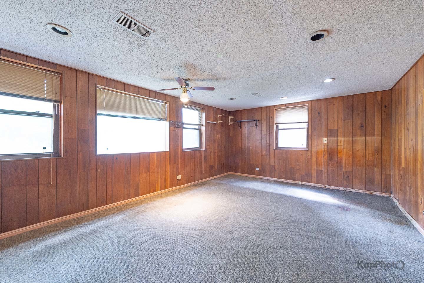 6557 N Christiana Avenue Property Photo 20