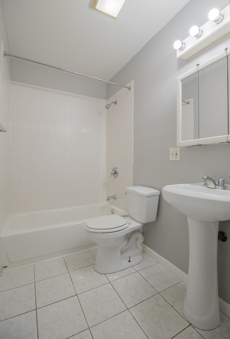 2328 W Washington Boulevard 1 Property Photo 27