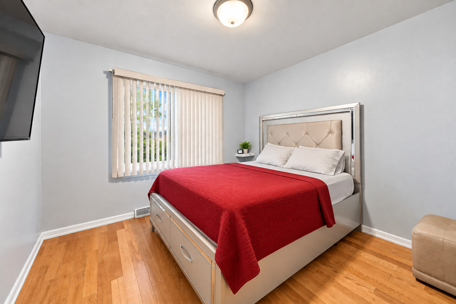 14727 S Richmond Avenue Property Photo 7