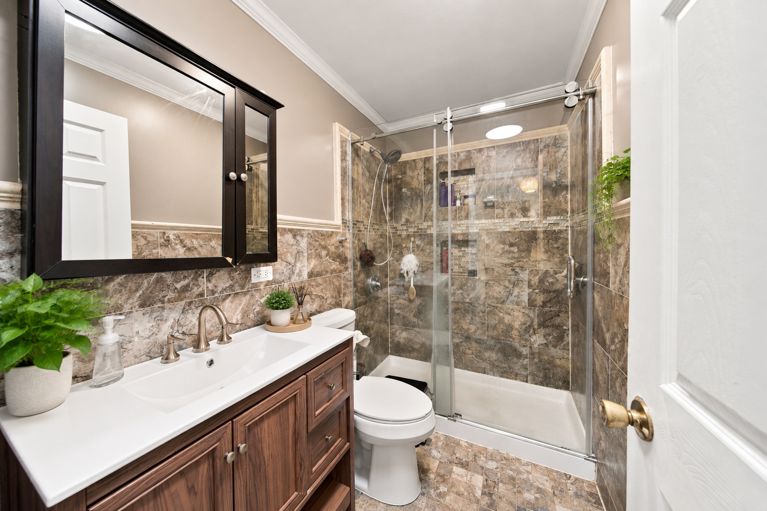 14727 S Richmond Avenue Property Photo 10