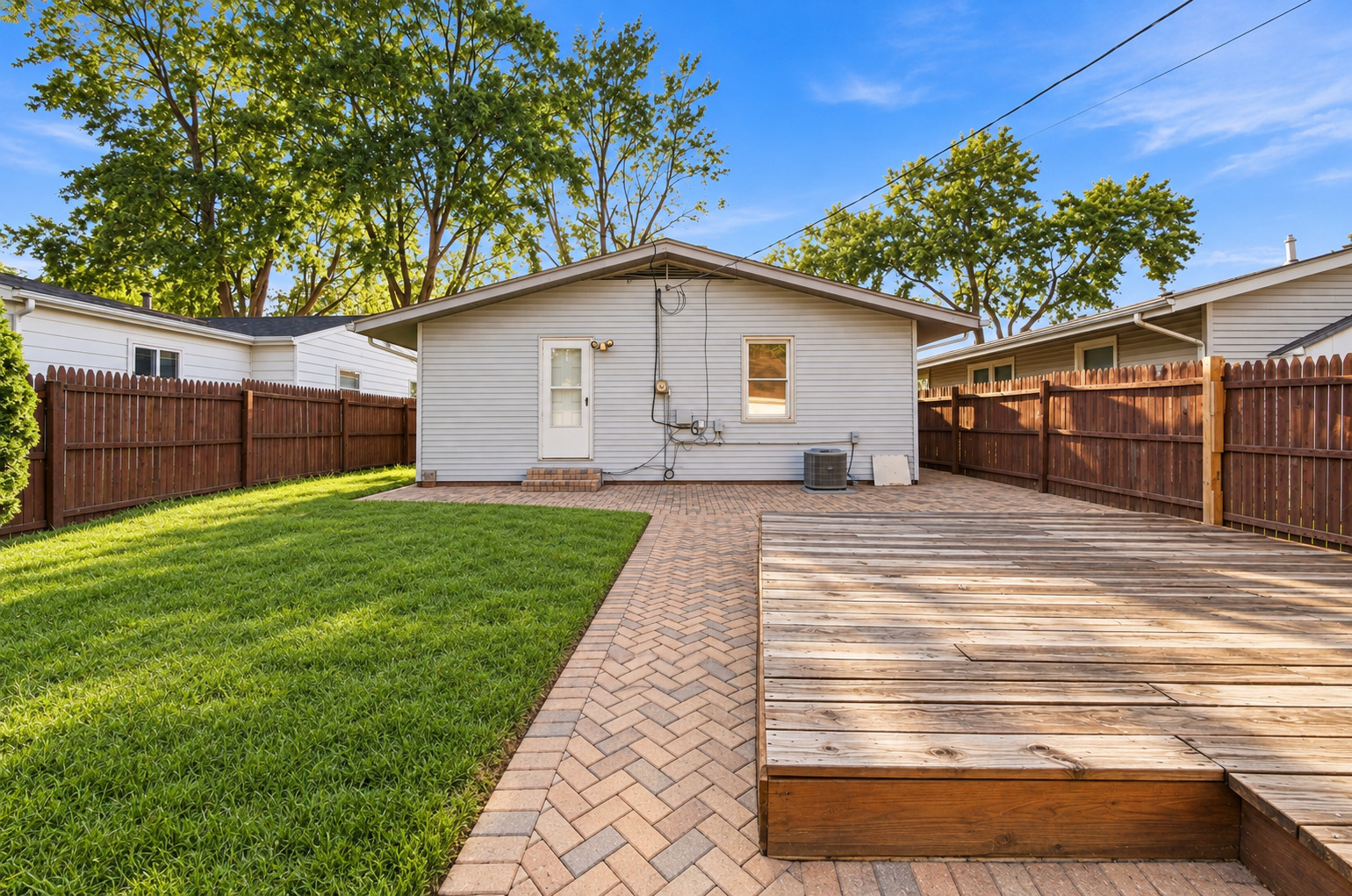 14727 S Richmond Avenue Property Photo 12