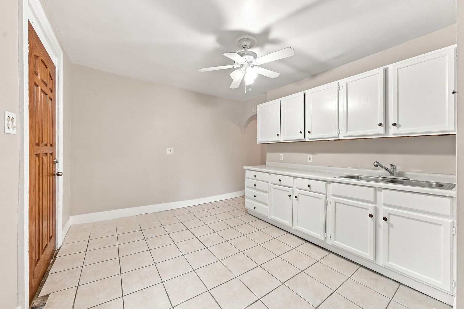 840 Douglas Avenue Property Photo 22
