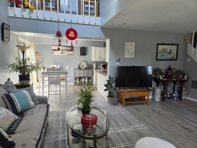 15709 Chesterfield Lane Property Photo 4