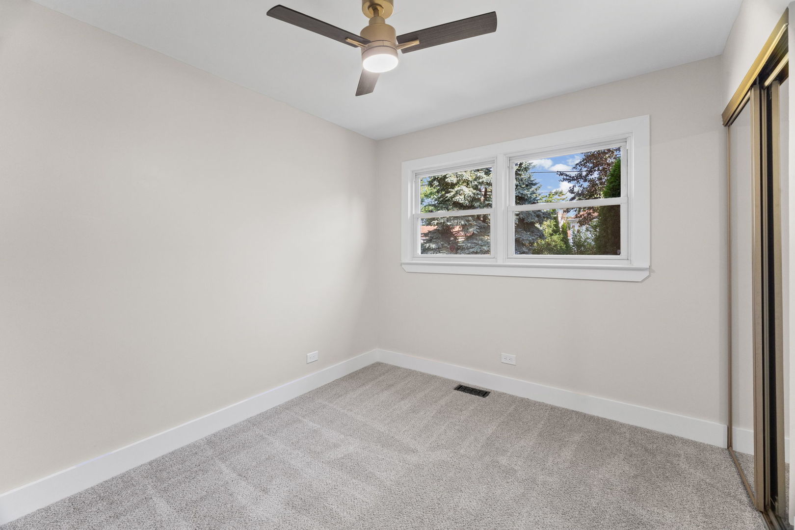 160 Lancaster Lane Property Photo 10