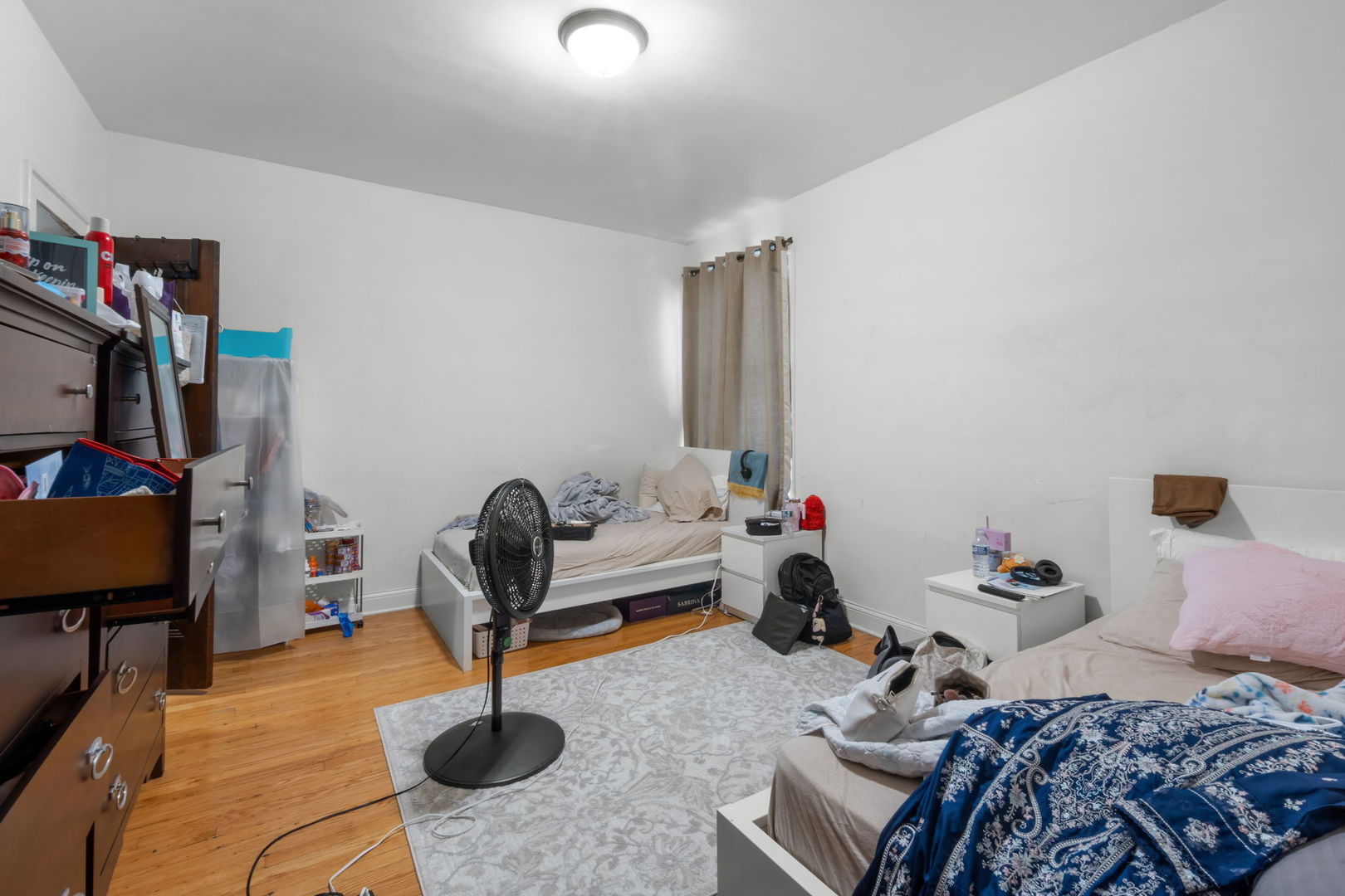 6431 N California Avenue Property Photo 17