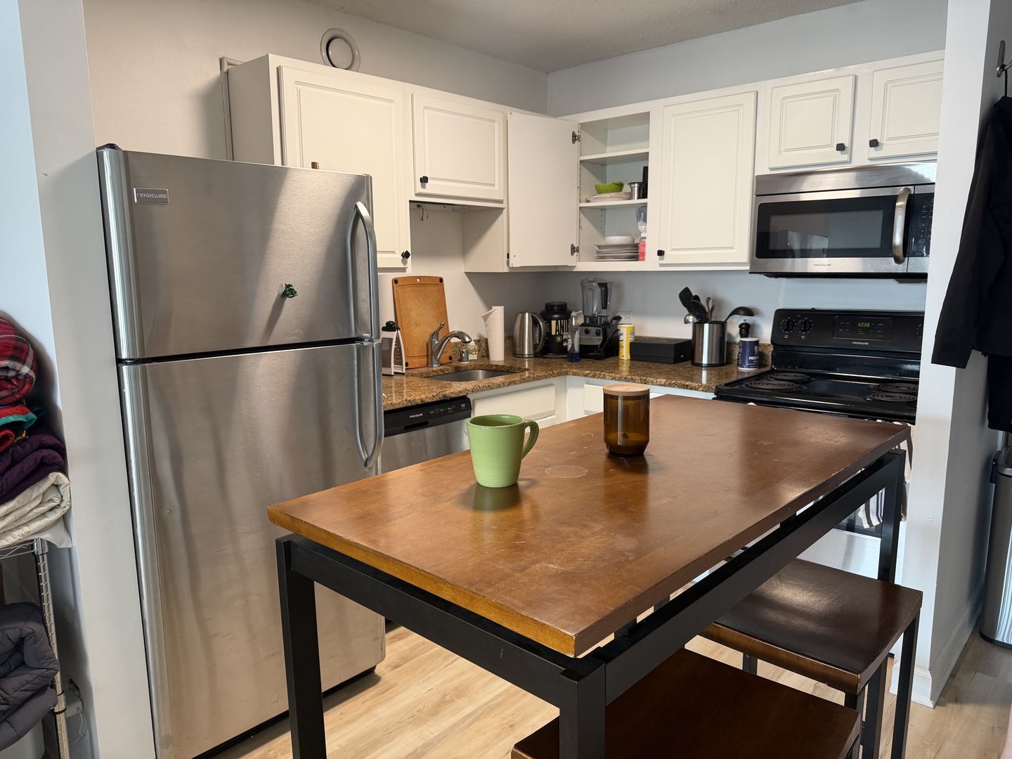 10 E Ontario Street 2012 Property Photo 5