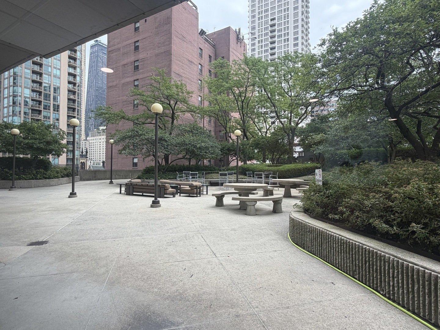 10 E Ontario Street 2012 Property Photo 18