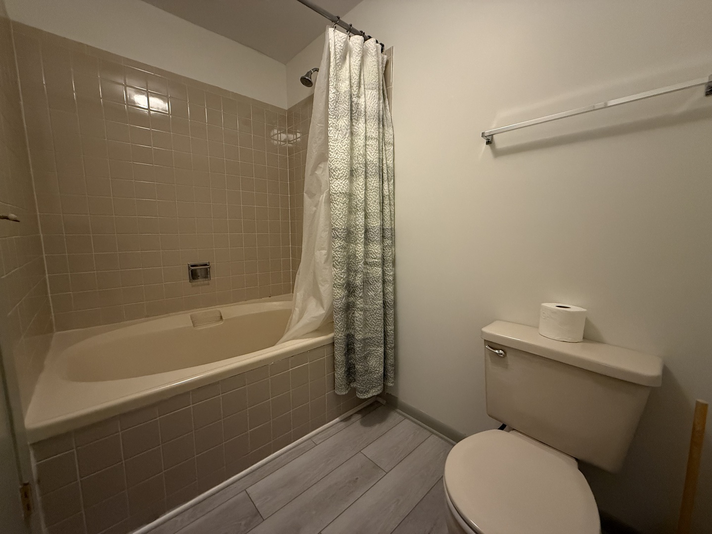 852 Dighton Lane Property Photo 13