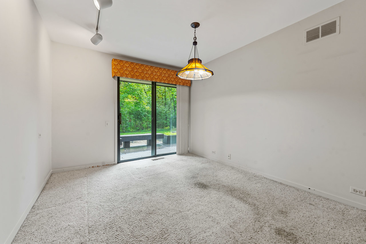 560 Thornmeadow Road Property Photo 16