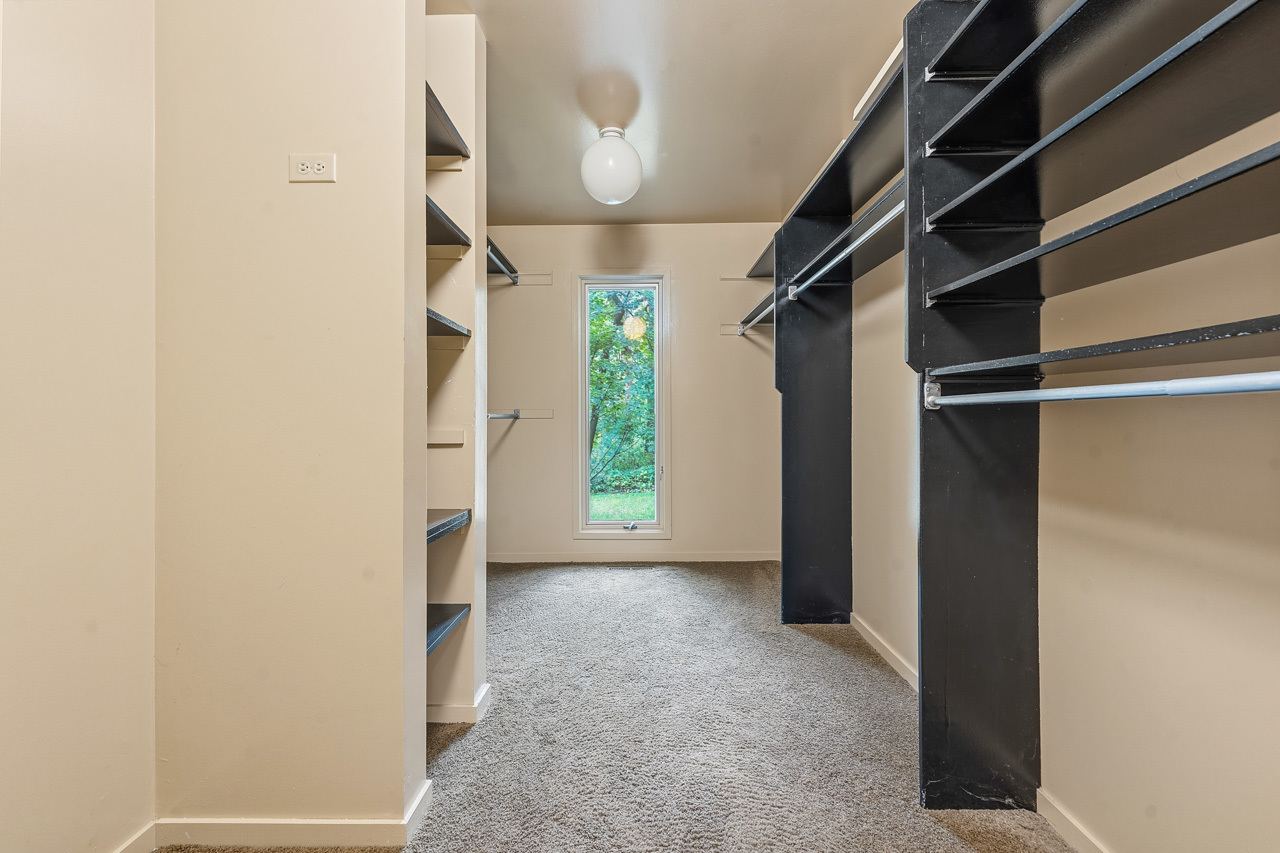 560 Thornmeadow Road Property Photo 19