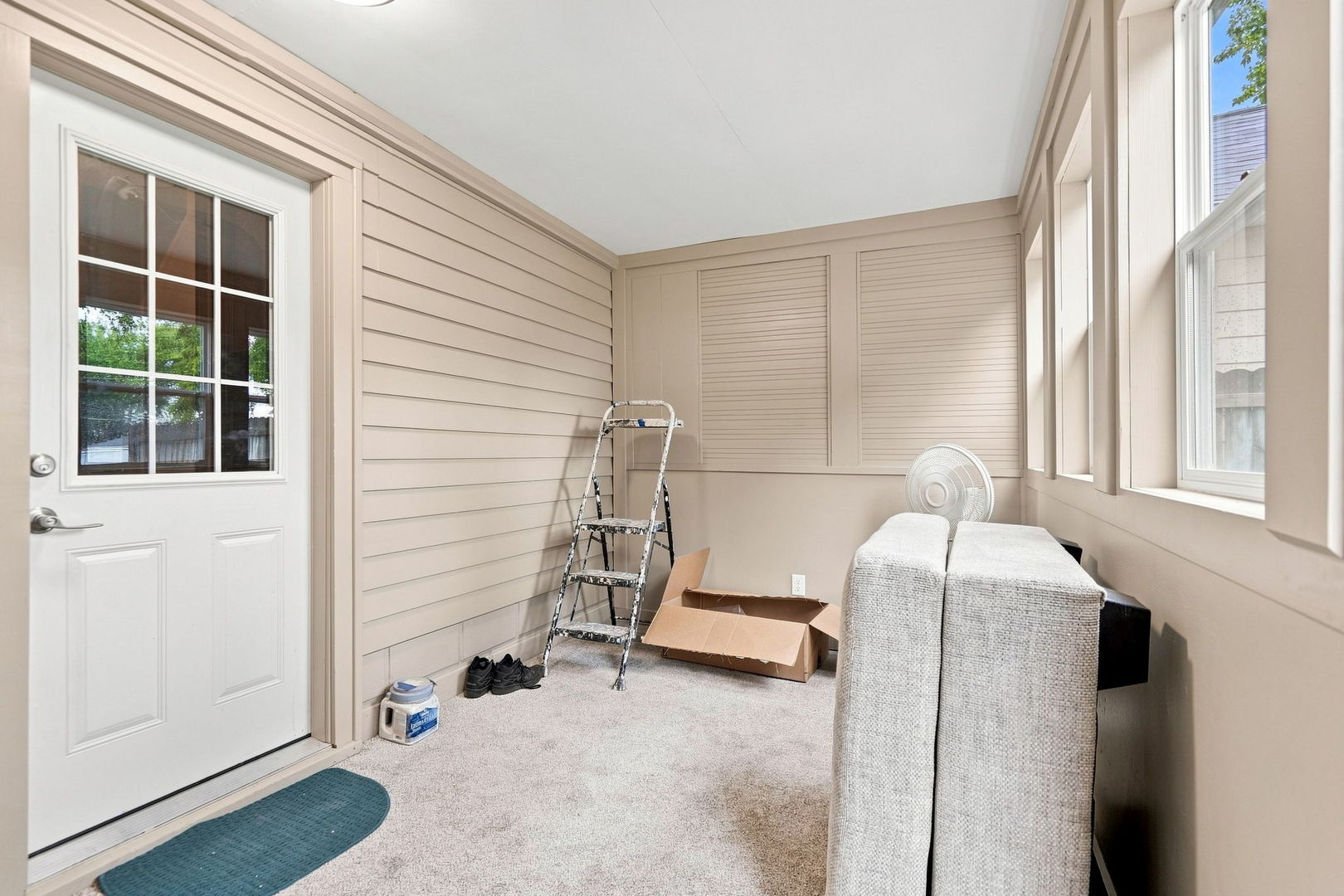 913 3rd Avenue Property Photo 15