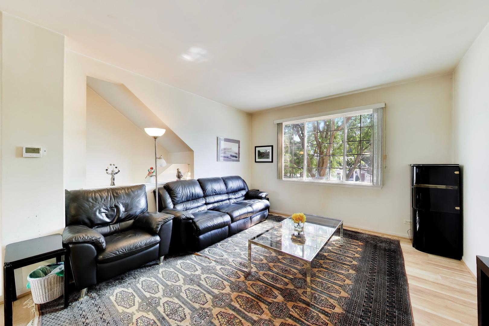 1022 Savoy Court Property Photo 4