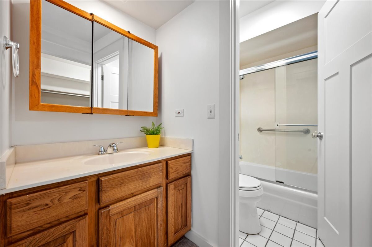 1809 Tanglewood Drive G Property Photo 21