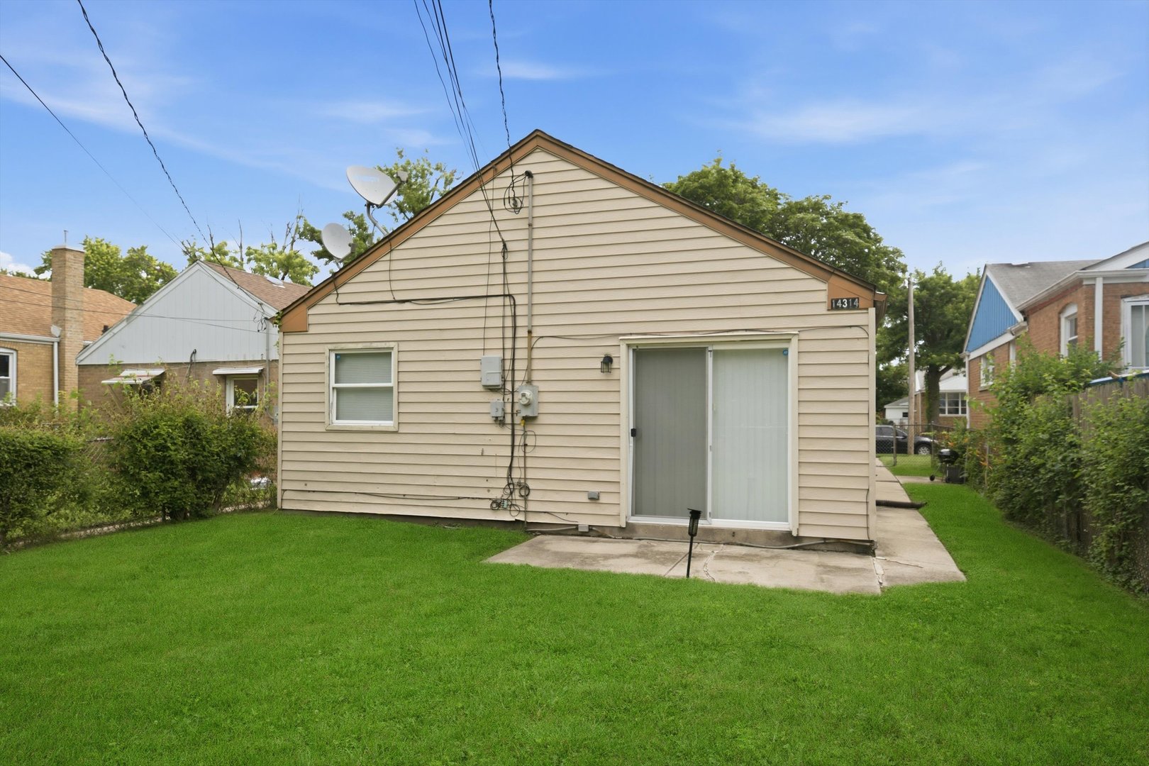 14314 S Edbrooke Avenue Property Photo 23