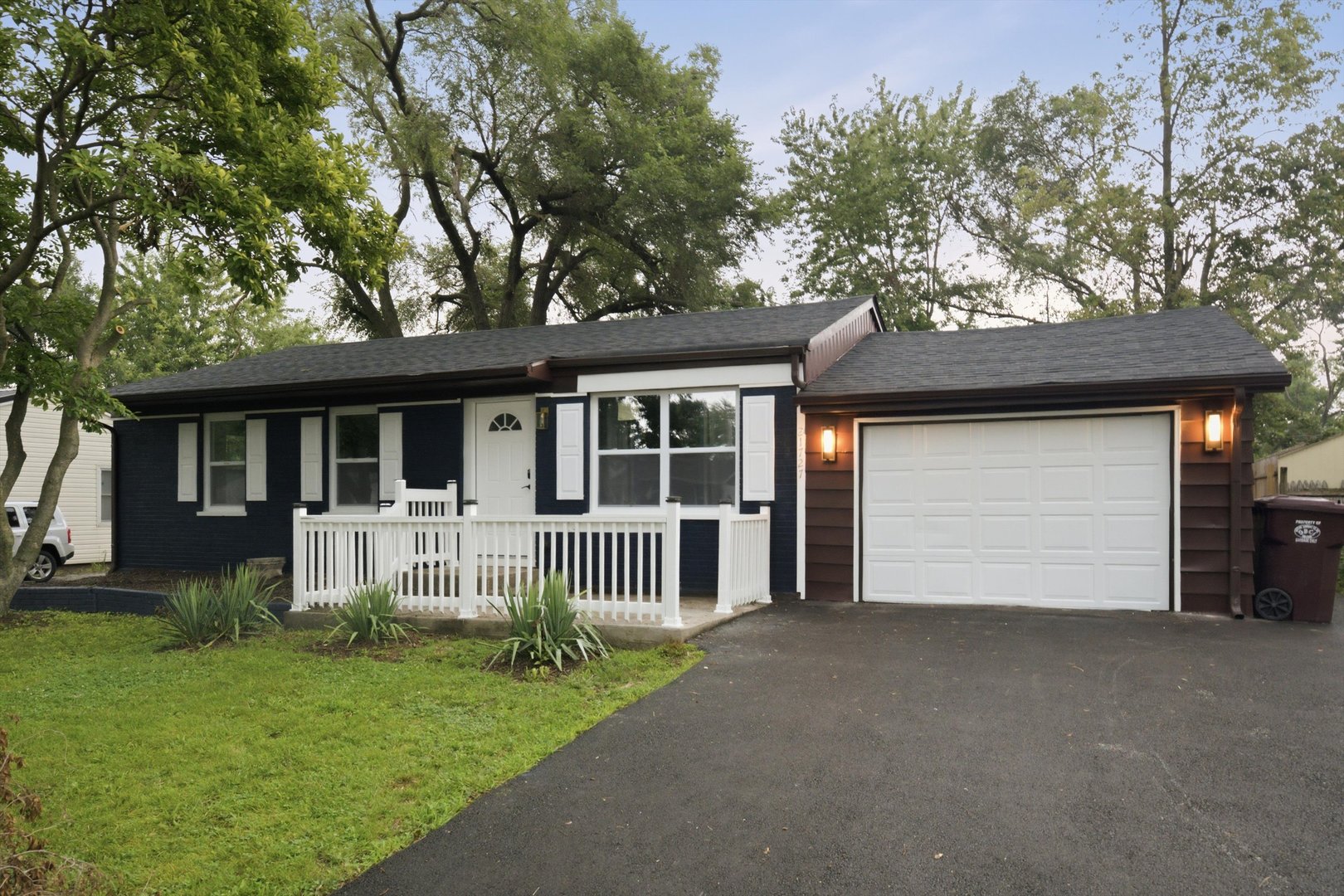 21727 Clyde Avenue Property Photo 1