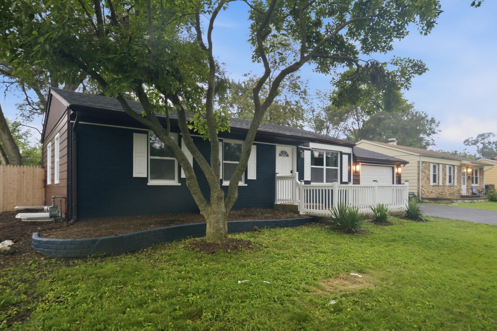 21727 Clyde Avenue Property Photo 4