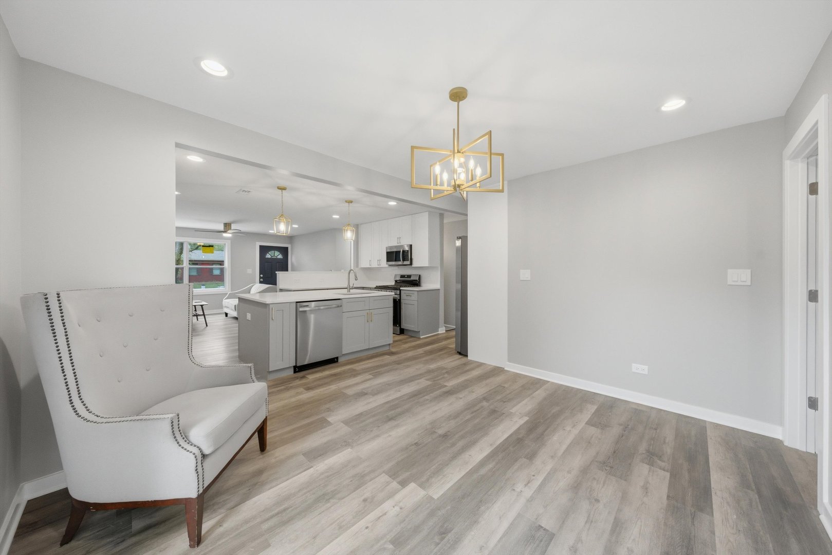 21727 Clyde Avenue Property Photo 10