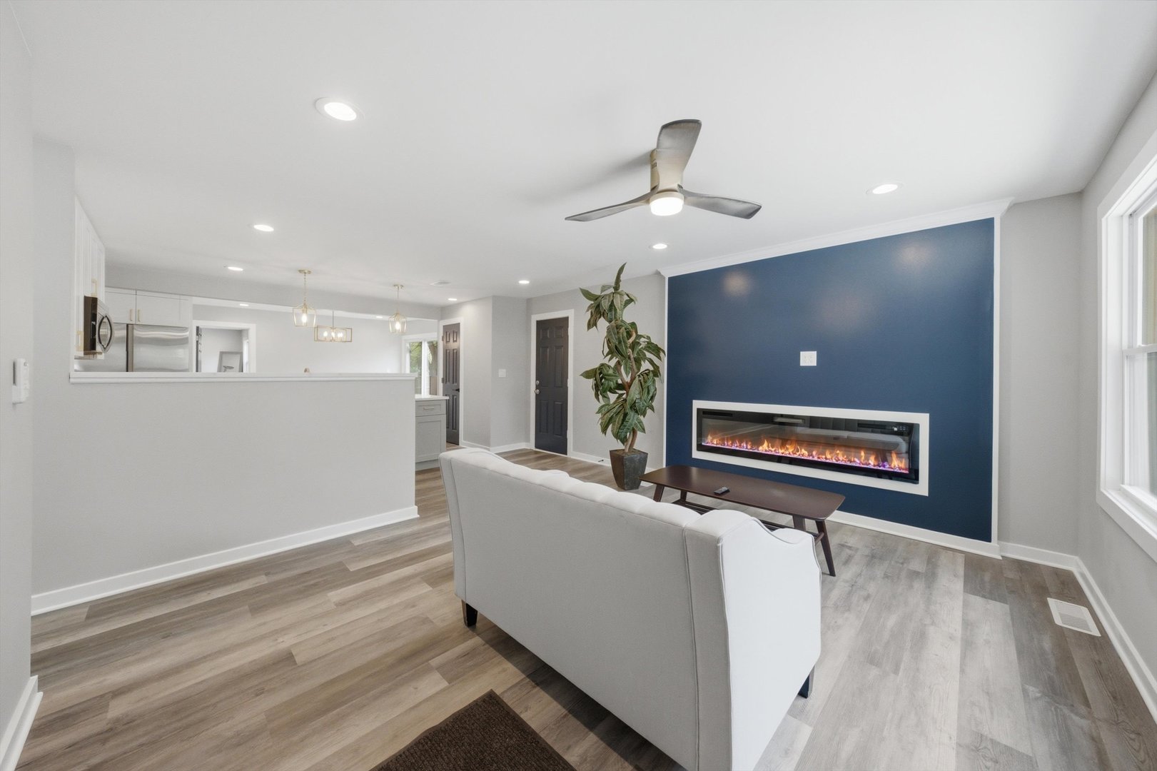 21727 Clyde Avenue Property Photo 11