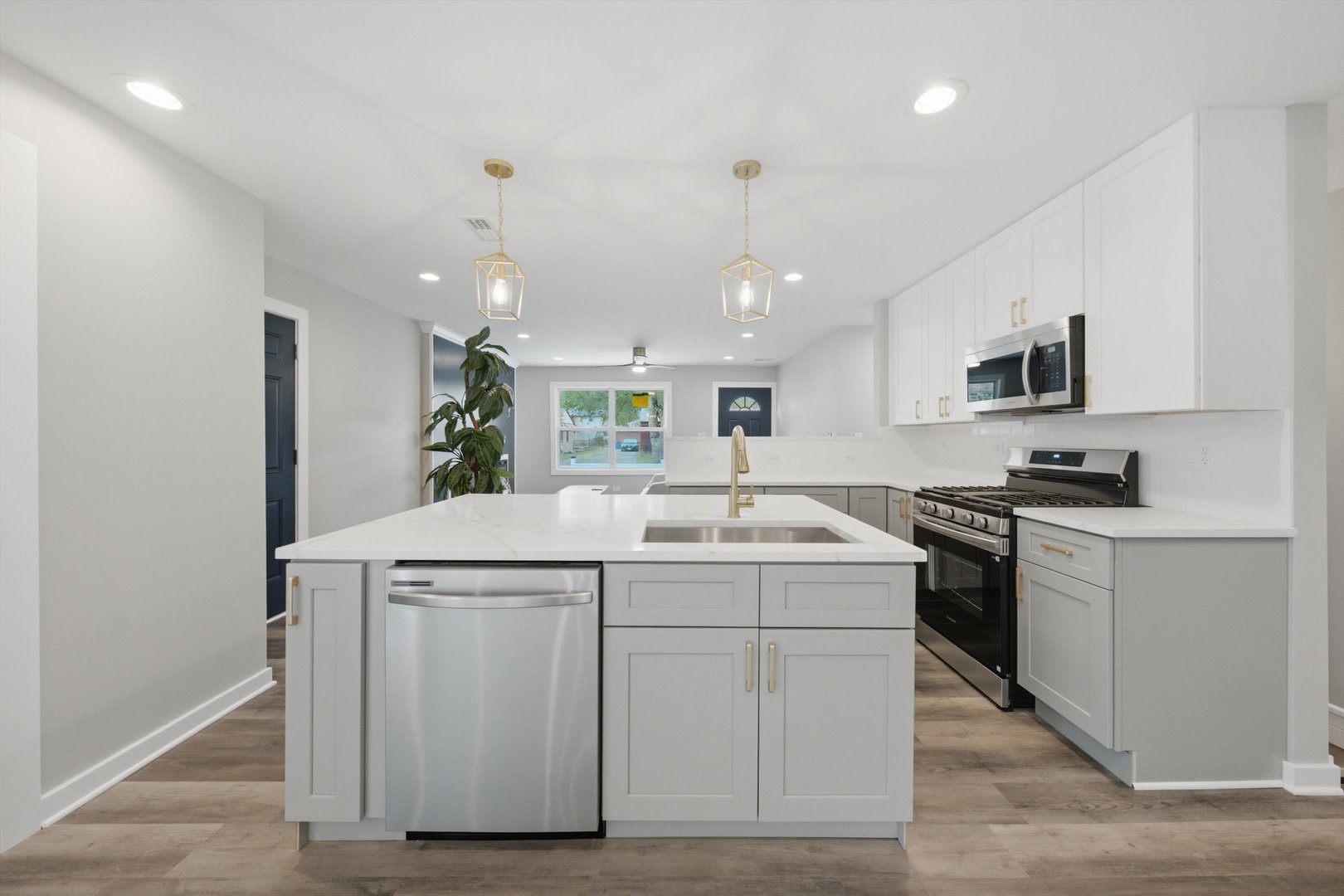 21727 Clyde Avenue Property Photo 16