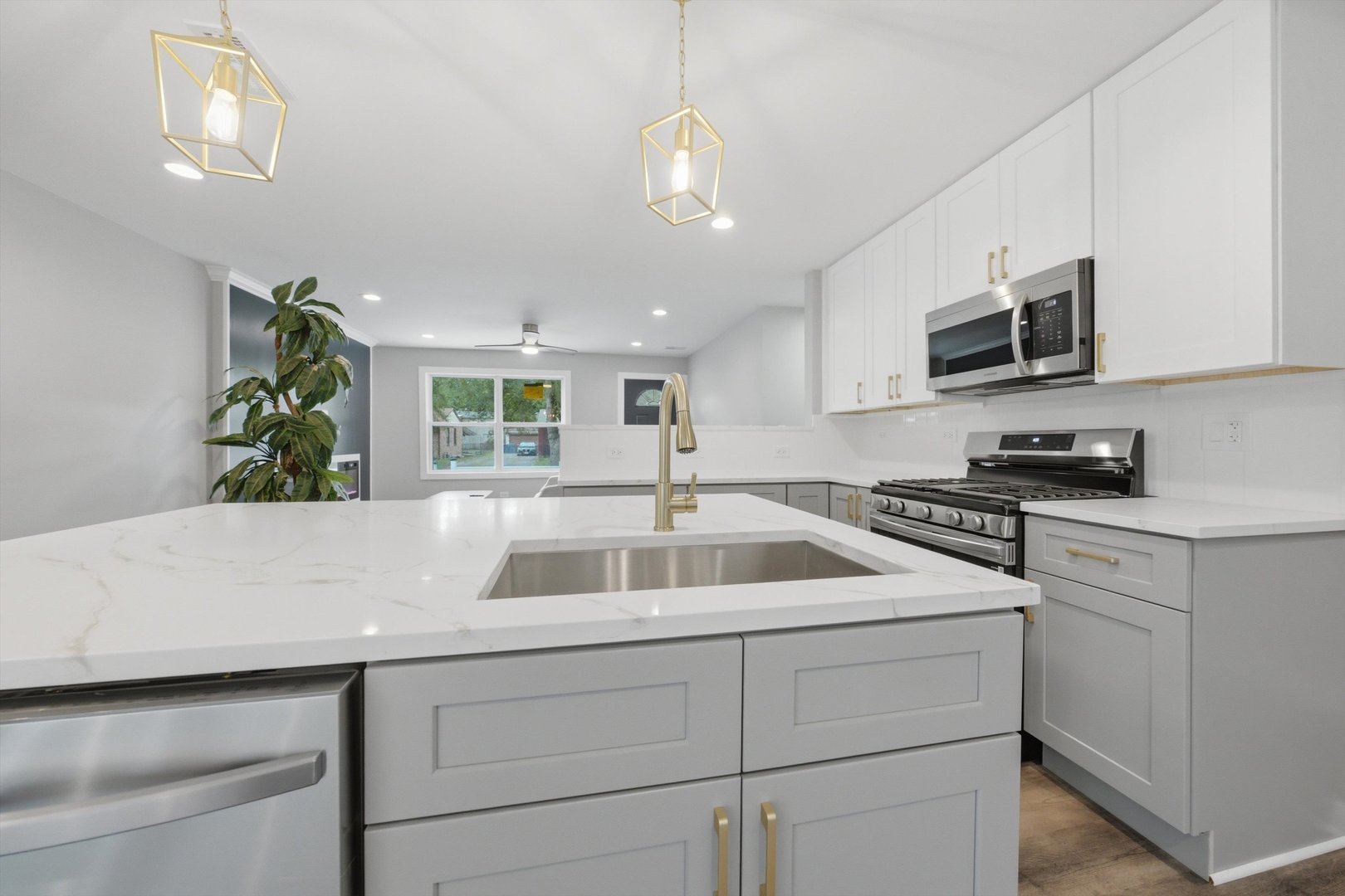 21727 Clyde Avenue Property Photo 18