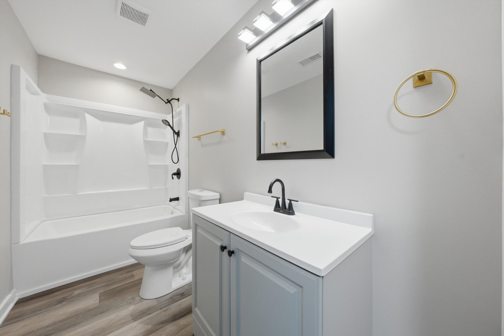 21727 Clyde Avenue Property Photo 21